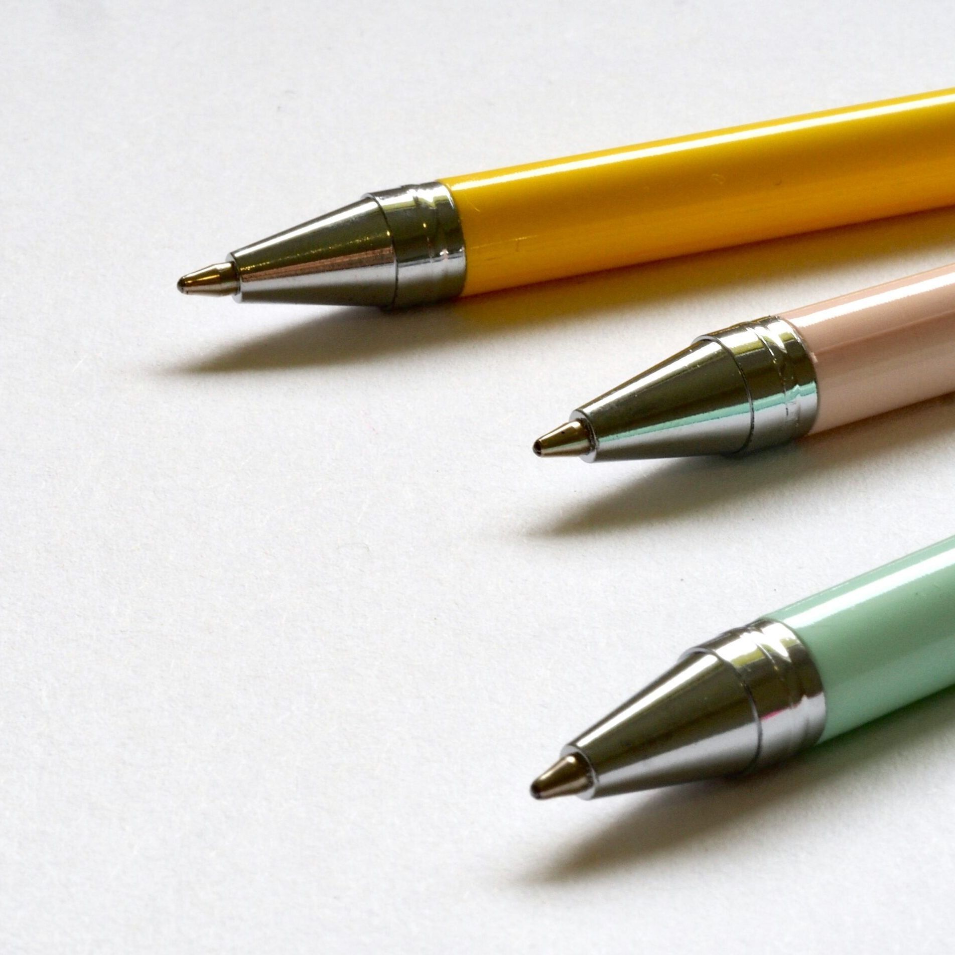 ปากกาลูกลื่น ABC - Limited edition